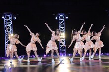 超ときめき▽宣伝部「よ～し！それなら！さいたまスーパーアリーナのセンターから、私たち超ときめき▽宣伝部です！」の様子。