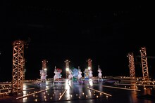 超ときめき▽宣伝部「よ～し！それなら！さいたまスーパーアリーナのセンターから、私たち超ときめき▽宣伝部です！」の様子。