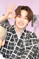 満面の笑みを浮かべる鶴房汐恩。