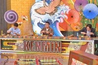 左からミキ、杉村太蔵。(c)読売テレビ