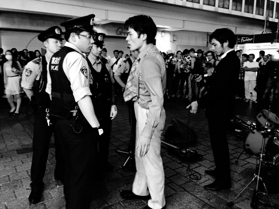 【高岩遼作】高岩遼・自画像「30」 高岩遼が自叙伝『30』を自費出版 発売日にトークショー&サイン会