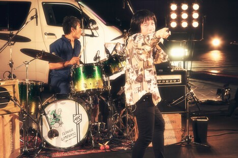 「フラカンの横浜アリーナ -リモートライヴ編- ～生き続けてる事は最大のメッセージ！～」の様子。（撮影：新保勇樹）