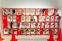 「SCHOOL OF WACK」の様子。