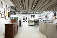 「SCHOOL OF WACK」の様子。