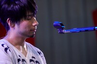 吉田結威（G, Vo）