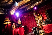 チャラン・ポ・ランタン「8週連続配信リリース完走記念生配信！『その8曲歌いますライブ！』」の様子。（Photo by Masayo）