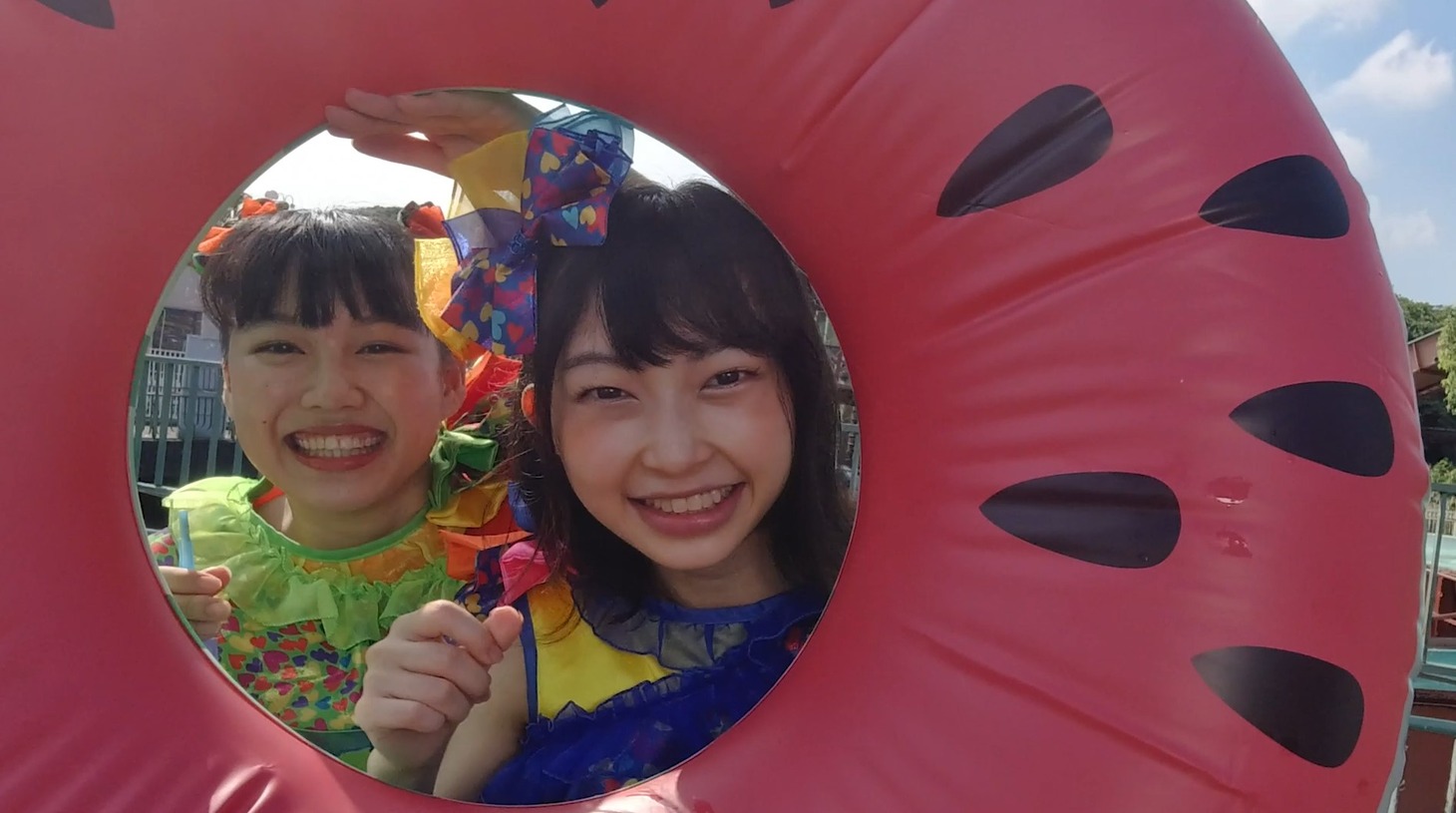 東京・としまえんでパフォーマンスする超ときめき▽宣伝部。（写真提供：エイベックス）