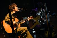 三原健司（FAB!!〜Frederic Acoustic Band〜）（撮影：岸田哲平）