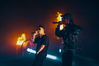 AK-69と￥ellow Bucks。