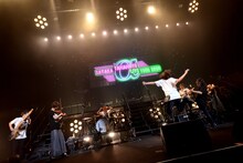 「山本彩 LIVE TOUR 2020 ～ α ～」の様子。（撮影：半田安政）