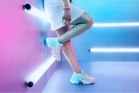 「PULSAR WEDGE」着用ビジュアル