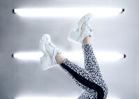 「PULSAR WEDGE TONAL WOMENS」着用ビジュアル