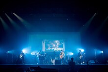 マカロニえんぴつ「マカロックONLINEワンマン～豊洲から愛を込めて～」の様子。（撮影：ヤオタケシ）