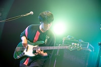 高野賢也（B, Cho）（撮影：ヤオタケシ）