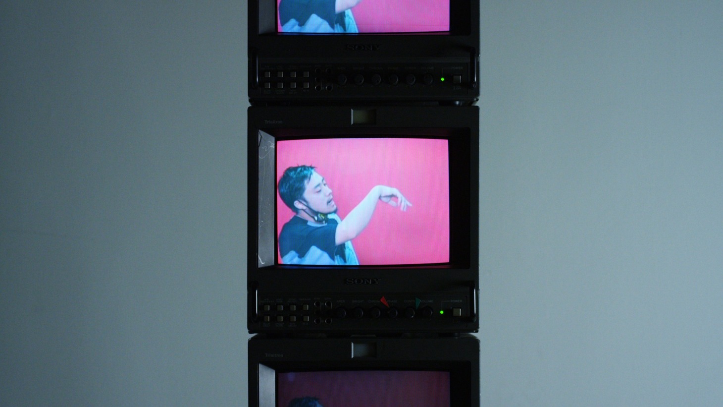 tofubeats「RUN REMIX（feat. KREVA & VaVa）」ミュージックビデオより。