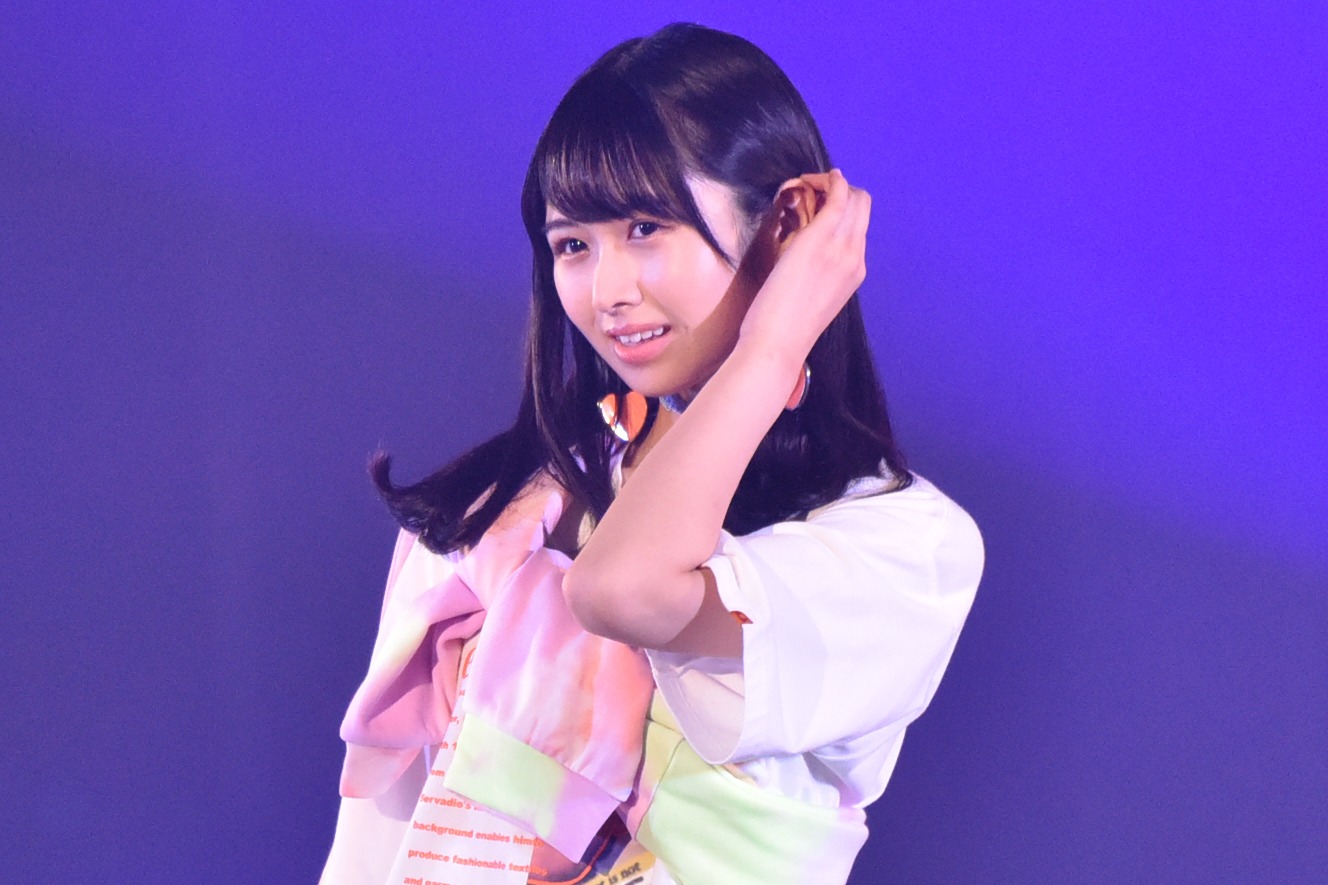 上村ひなの