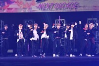 JO1のステージの様子。