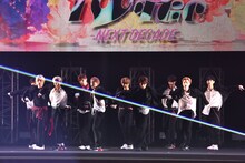 JO1のステージの様子。