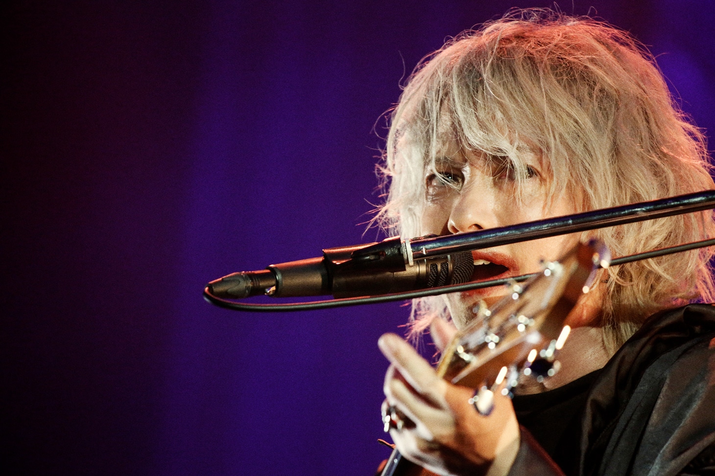 人気画像10位は「『会えてよかった』HYDE、ファンとの再会の喜びを噛み締めた有観客ライブ」より、HYDE（撮影：岡田貴之）。