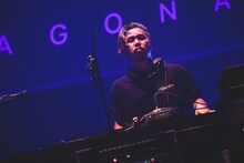 BOTS（DJ）（Photo by TAKAHIRO TAKINAMI）