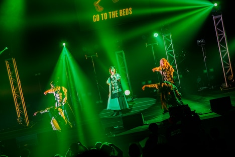 GO TO THE BEDS(Photo by sotobayashi kenta)