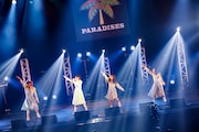 PARADISES(Photo by sotobayashi kenta)