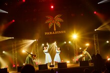 PARADISES（Photo by sotobayashi kenta）