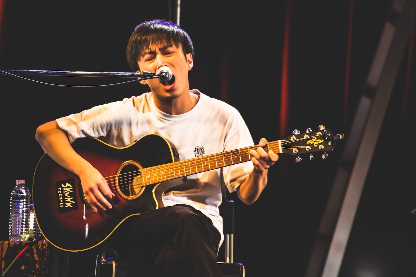 庵原将平（Vo, B）（撮影：岩渕直人）