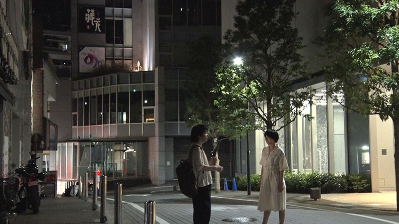右から峯田和伸、松本穂香。(c)BSフジ