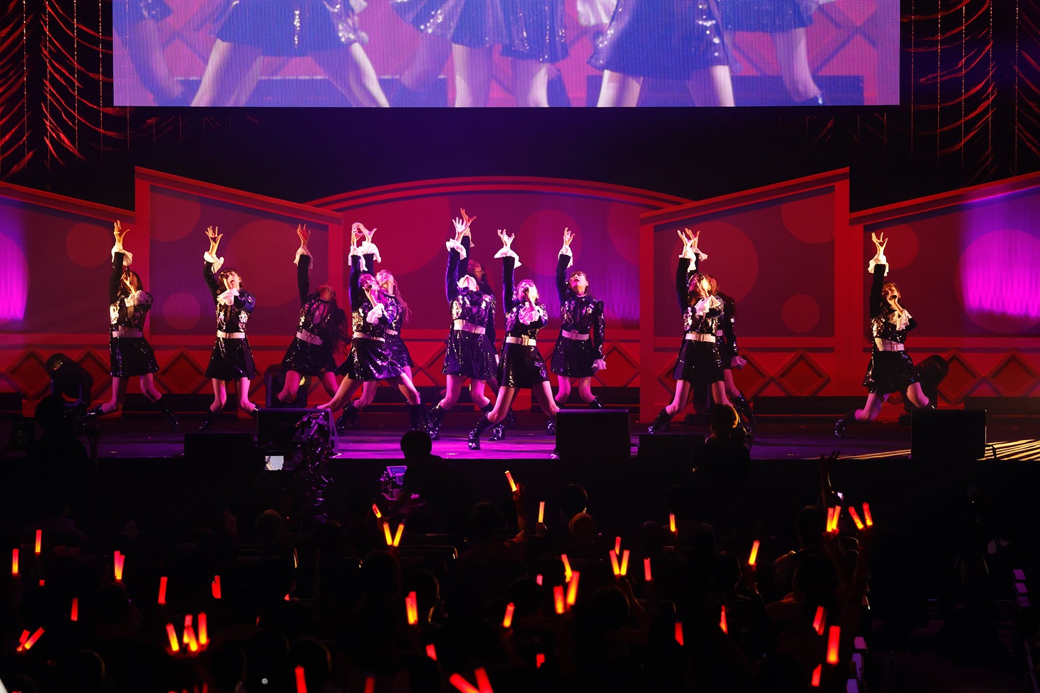 「=LOVE 3rd ANNIVERSARY PREMIUM CONCERT」の様子。（写真提供：代々木アニメーション学院）