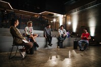 「Go Louder Interview」より。