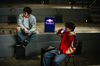 「Go Louder Interview」より。