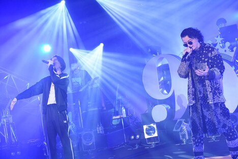 JQ（Nulbarich）とKREVA。（Photo by Teppei Kishida、Riei Nakagawara）