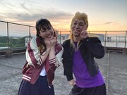 左から眉村ちあき、玉屋2060%。