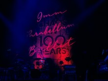 9mm Parabellum Bullet「白夜の百年」の様子。（撮影：西槇太一）