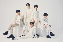 Sexy Zone。前列中央が松島聡。