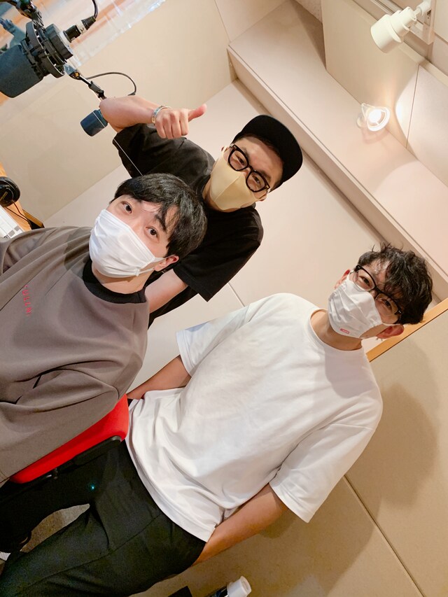 左から西寺郷太、堂島孝平、小松シゲル。