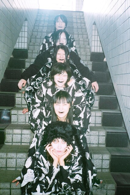 IKUMI FW20 COLLECTION」ビジュアル - 人間椅子がファッションブランド