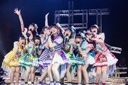 虹のコンキスタドール「無観客"Summer"ワンマンLIVE The Beginning of 12Stories」の様子。