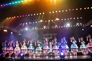 虹のコンキスタドール「無観客"Summer"ワンマンLIVE The Beginning of 12Stories」の様子。