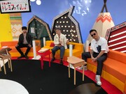 左から吉田山田、AK-69。