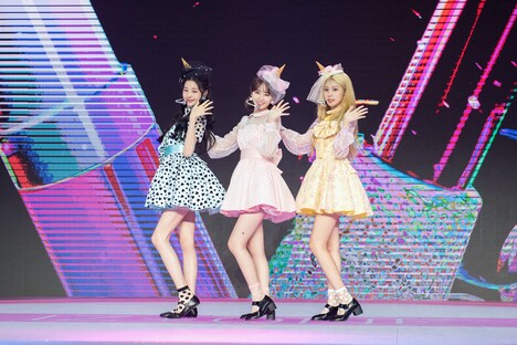 ヘウォン、チェウォン、ウォニョンによる「Catallena」カバー。（写真提供：OFF THE RECORD）