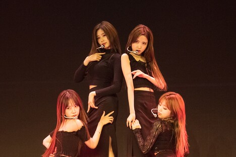 ミンジュ、奈子、仁美、ユリによる「Coming of age ceremony」カバー。（写真提供：OFF THE RECORD）