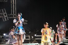 虹のコンキスタドール「無観客"Summer"ワンマンLIVE The Beginning of 12Stories」の様子。