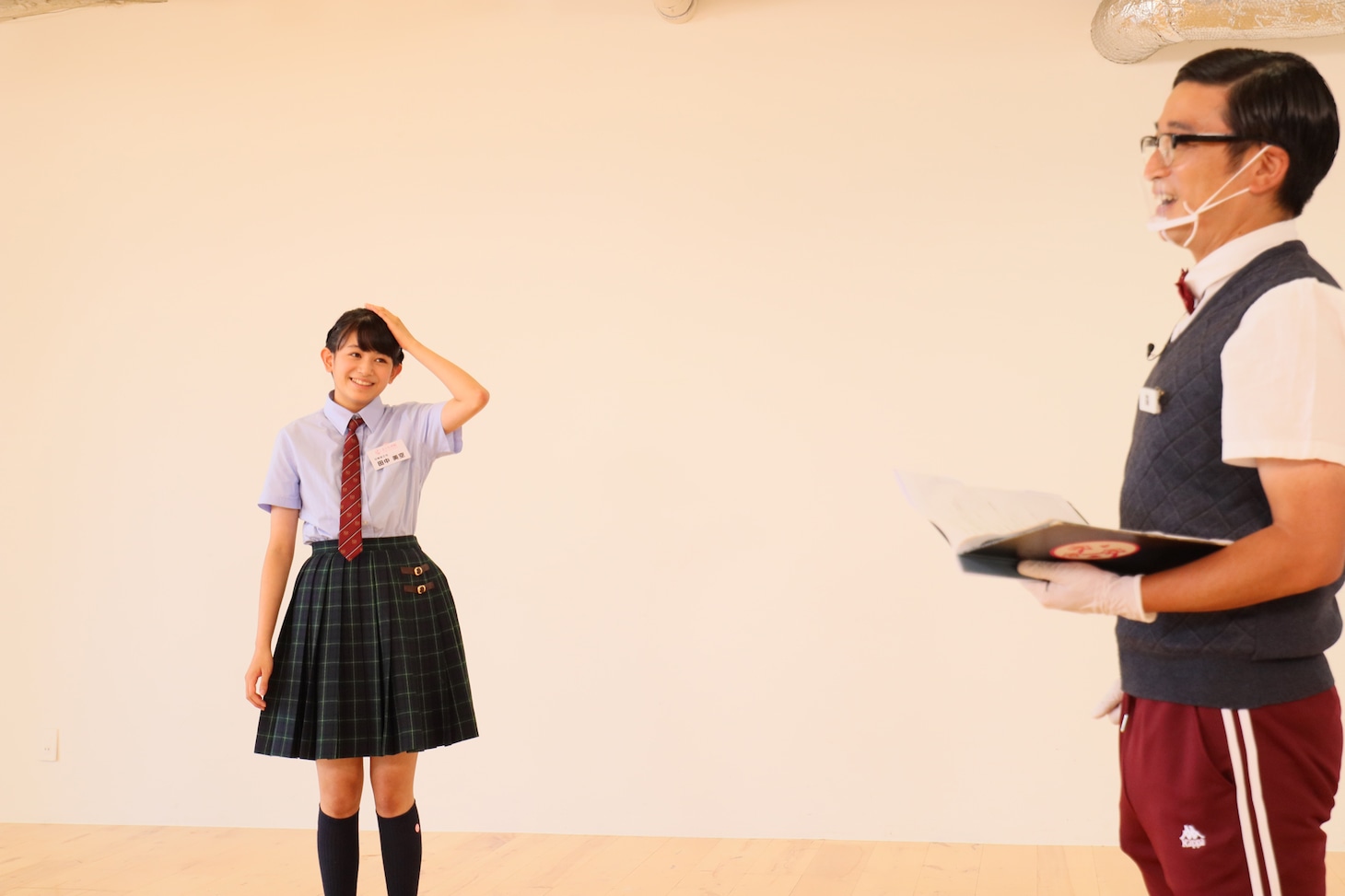 左から田中美空、森ハヤシ。（写真提供：アミューズ）
