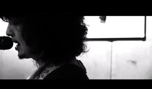 おとぎ話「NEW MOON」MVより。