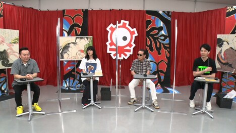 左から山内健司（かまいたち）、あいみょん、タモリ、濱家隆一（かまいたち）。(c)テレビ朝日