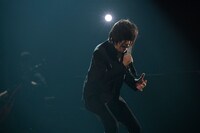 NHK BSプレミアム「The Covers」より宮本浩次。