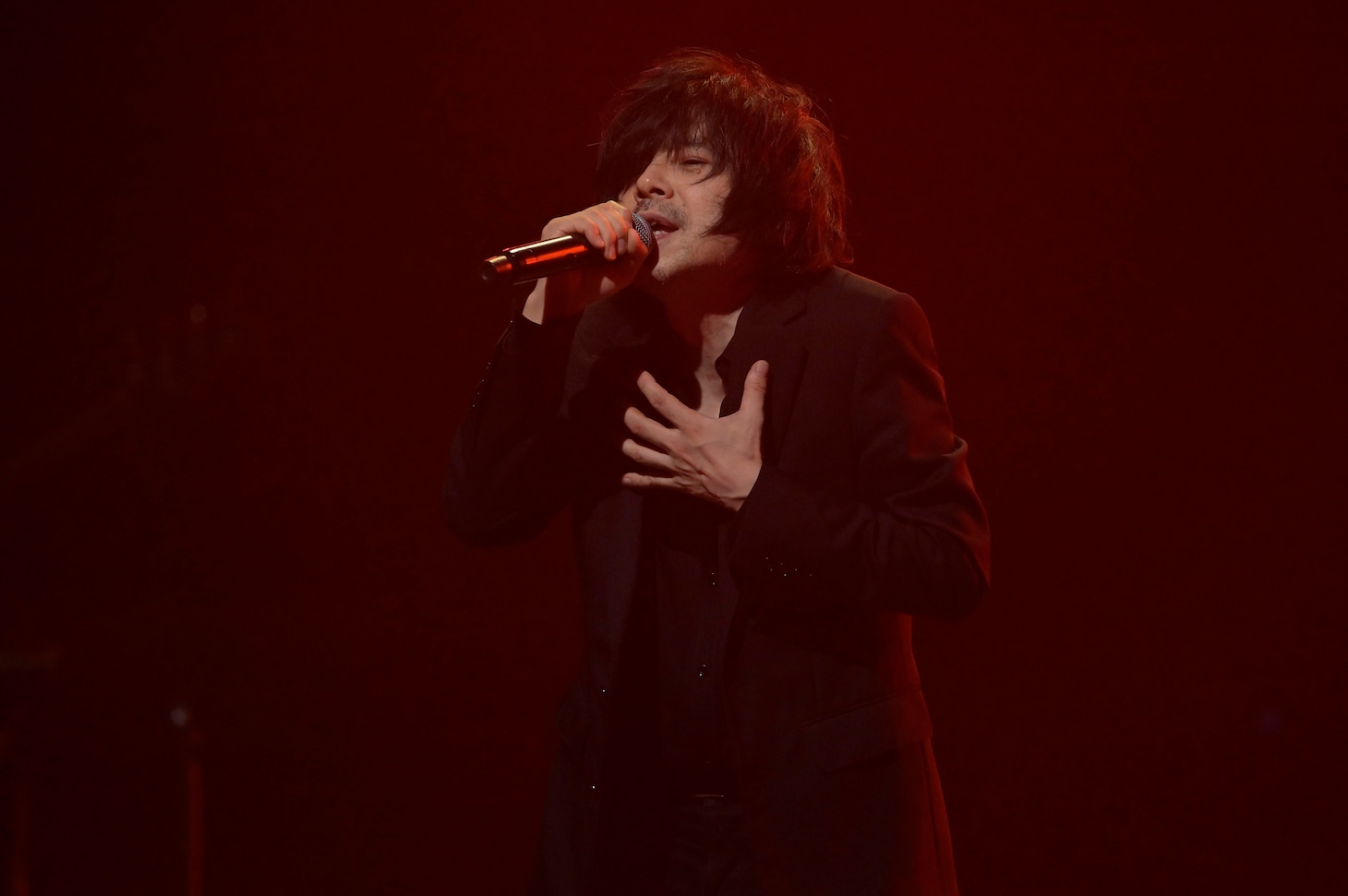 NHK BSプレミアム「The Covers」より宮本浩次。