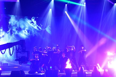 「SWAG & PRIDE」を披露するTHE RAMPAGE from EXILE TRIBE。（写真提供：LDH JAPAN）